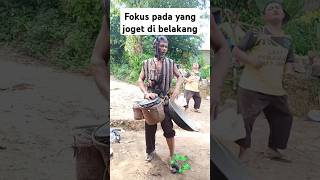 Goyang Asik Si Baju Kuning shortvideo funny funnyvideo lucungakak lucuabis [upl. by Camm309]