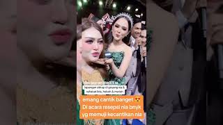 MOMEN MANDA MEMUJI KECANTIKAN NIA LIDA SAAT DIPANGGUNG beritaartis nialida hiburan cantik [upl. by Happ]