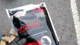 FULL REVIEW Venom Steel Industrial Nitrile Gloves 6 mil 2 Layer Rip Resistant ARE THEY ANY GOOD [upl. by Broddy775]