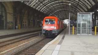 BR 182 Taurus spielt Musik  SBahn Dresden Abfahrten  german electric loco plays music scale [upl. by Radman]