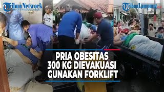 Viral Pria Obesitas 300 Kg Dievakuasi ke RS Gunakan Forklift [upl. by Martens]