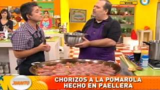 Chorizos a la pomarola hecho en paellera [upl. by Leggett]