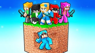 Locked on One Chunk VS 10 HUNTERS in Minecraft [upl. by Aremmat]