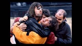 OASIS liveKnebworth Park 11081996 naživo Český rozhlas Rádiožurnál [upl. by Flanders115]