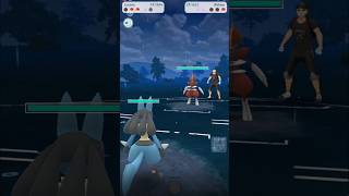 BISHARP vs LUCARIO  🤜🤛  pokemon pokemongo [upl. by Lew]