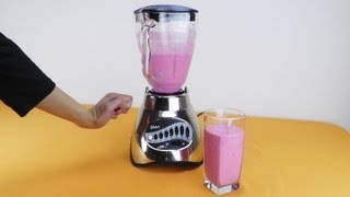 Oster 16 Speed Blender Review and Raspberry Smoothie Recipe [upl. by Ariaz]