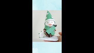 Manualidades Navideñas con Piñas de Pino  Muñeco de Nieve Shorts [upl. by Cathy873]