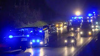 NISSAN ÜBERSCHLAGEN amp LKW RAST IN AUTO  FEUERWEHR im EINSATZ  STARKREGEN amp AUTOBAHN [upl. by Bathulda]