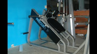 Hack Squat Estilo Precor Icarian [upl. by Fidela]