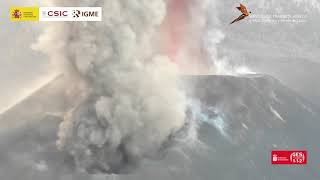 171021 Dron vuelo matutino reconocimiento estado de la erupción Erupción La Palma IGMECSIC [upl. by Newfeld]