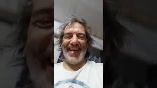 Luciano Napolitano libre el guitarrista así lo celebró irónicamente [upl. by Halik466]