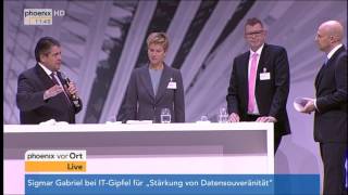 Nationaler ITGipfel Diskussionsrunde mit Gabriel und Klatten am 17112016 [upl. by Jolanta]