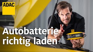 Autobatterie laden – Worauf du beim Ladegerät achten musst Wichtige Funktionen amp Tipps  ADAC [upl. by Ailina524]