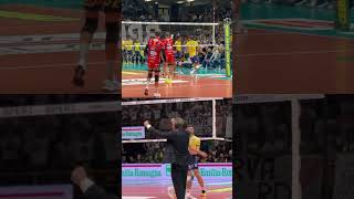 🎥 Lorenzetti Cam 😎 goSir BlockDevils perugia volleyball coach [upl. by Ahsirat]