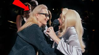 ADELE MEETS MERYL STREEP AT VEGAS CONCERT [upl. by Fleisig]