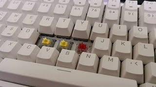 SOUND TEST  LUBED GATERON MILKY YELLOW VS STOCK RK RED [upl. by Barling]