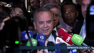 Líder da oposição no Senado concede entrevista coletiva [upl. by Emina]