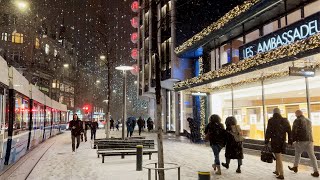 Zurich Snowfall walk 🌨❄️☃️ Niederdorf  Bahnhofstrasse  Christmas lights 4K HDR December 2022 [upl. by Egan]