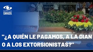 Con ataúd en mano comerciantes de Barranquilla protestaron para pedir mayor seguridad [upl. by Anaujd]