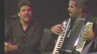 Otto Serge y Rafael Ricardo  El Mochuelo  en Vivo Presentado por Jimmy Salcedo 1983 [upl. by Ardnek599]