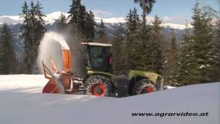 Claas Xerion 3800 beim Schnee fräsen [upl. by Margret]