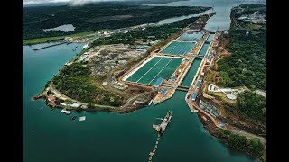 Cruzando el Canal de Panamá 🇵🇦 Cruzando del Océano Pacífico al Mar Caribe [upl. by Neve]