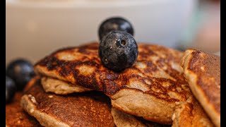 Pancakes aux flocons d’avoine et banane facile et healthy [upl. by Oibaf]