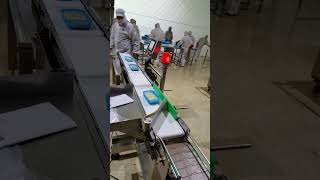 Automatic weighing of noodle products with rejection alarm weightscale factory weightmachine [upl. by Chernow]