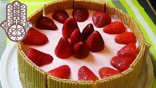 Gâteau à la mousse de fraise [upl. by Eynenihc]