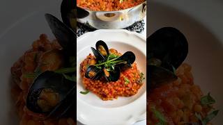 🇮🇹🍅Fregola con Cozze al Pomodoro pasta cooking cookingvideo italianfood cookingathome italy [upl. by Sirmons]