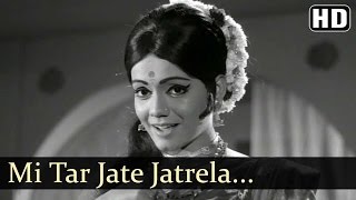 Mi Tar Jate Jatrela  Dev Manus Songs  Ramesh Deo  Asha Bhosle [upl. by Kimball130]