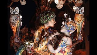 Carnevale di Putignano HD  Il bacio  Klimt  Carnival  Carro allegorico [upl. by Aicnilav]