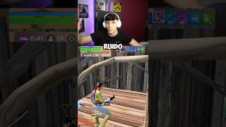 ENGAÑA ASÍ A TUS ENEMIGOS EN FORTNITE😂 fortnite fortnitecortos fortniteclips clips [upl. by Alleber]