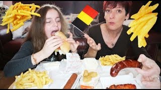 Mukbang Belge  Frites fricadelle et sauce fromage 😋🇧🇪 [upl. by Tallou]