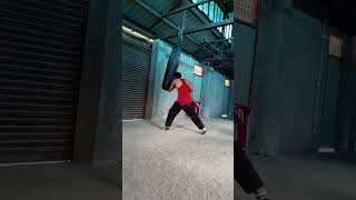 daily workout boxing punching bag How to Punch the Heavy Bag for Beginners [upl. by Rodrigo]