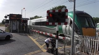 Level Crossing  Merrion Road Dublin [upl. by Tamah]