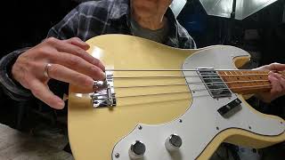 Fender Vintera II 70s Telecaster Bass Vintage Vibe  Walkthrough amp Soundcheck [upl. by Nylodnewg]