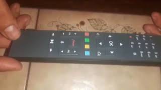 comment démonter et réparer télécommande Freebox mini 4K [upl. by Genna51]