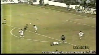 Golaço de Marcelinho Carioca contra o Santos  1996  Narração Alexandre Santos [upl. by Ydnak]