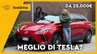 MG 4 long range VUOLE SFIDARE TESLA  Test Drive PRO e CONTRO [upl. by Olram]