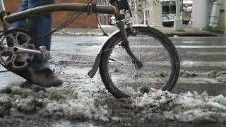 Brompton Folding Bike NYC  Winter Riding [upl. by Suertemed]