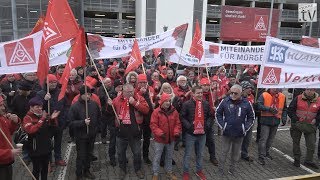 17000 Metaller legen in Neckarsulm die Arbeit nieder [upl. by Elke]