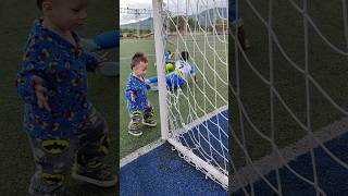 Emiliano siguiendo los pasos de sus hermanos ☺️🤗⚽🇨🇴 baile humor [upl. by Casabonne]