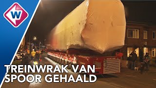 Gecrashte trein van spoor in Voorschoten getakeld [upl. by Cedar]