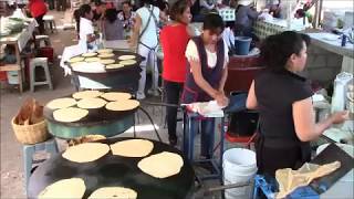 Tortillas de Trigo  Tianguis de Tepeaca [upl. by Ttesil184]