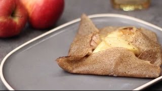 Galette flambée à landouille et aux pommes caramélisées [upl. by Willmert]