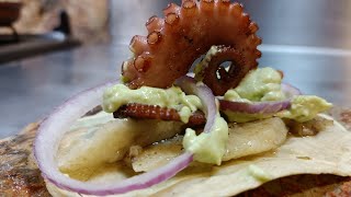 🌮🐙TACO de TUÉTANO PULPO y AGUACATE [upl. by Anail648]