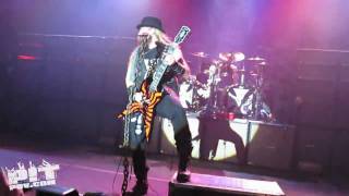 BLACK LABEL SOCIETY • Black Mass • Black Label Bash • Dallas Texas • 2009 PIT POV HD [upl. by Alberik256]