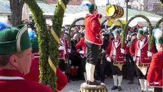 Teil 3 Schäfflertanz  Tanz der Marktfrauen 2012 Viktualienmarkt München [upl. by Agnola189]