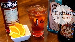 Cómo preparar un Negroni  Los mejores cócteles [upl. by Alfreda479]